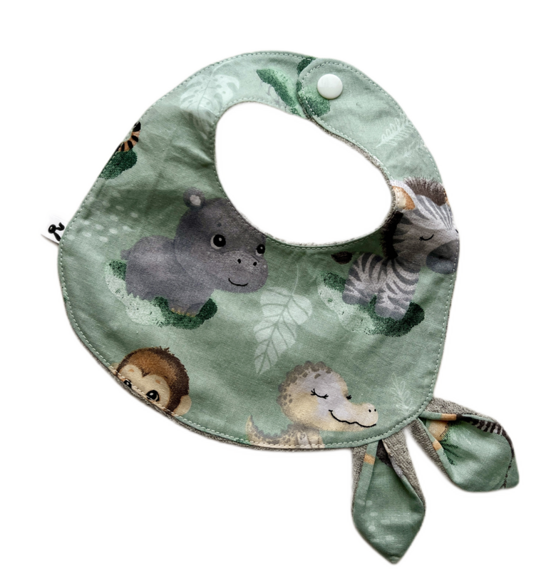 Lacīte–priekšautiņš mazulim (0–6 mēn.)