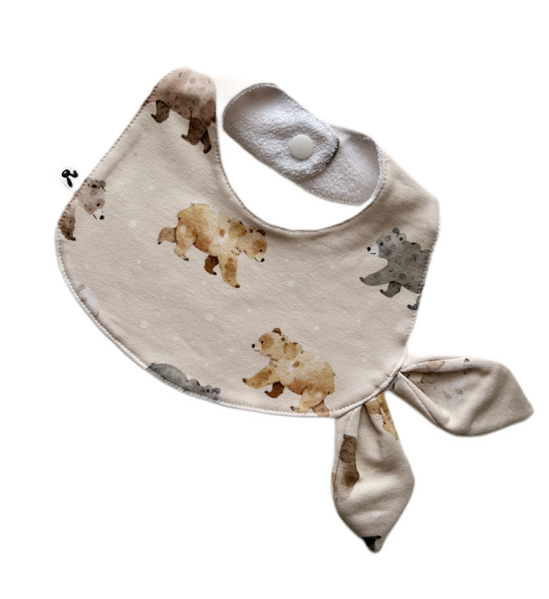 Lacīte–priekšautiņš mazulim (0–6 mēn.)